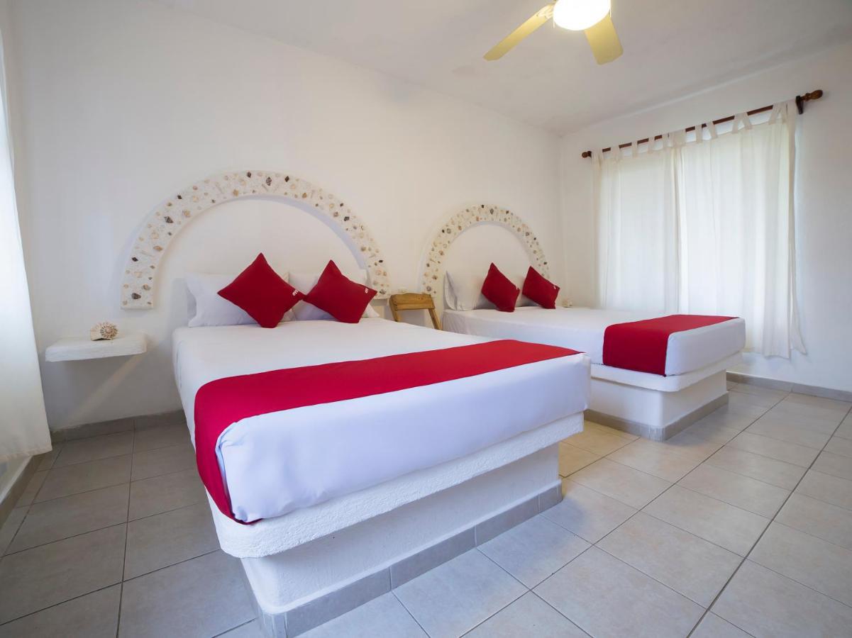 קוסטה סמרלדה Hotel Y Restaurant Casa Del Mar מראה חיצוני תמונה